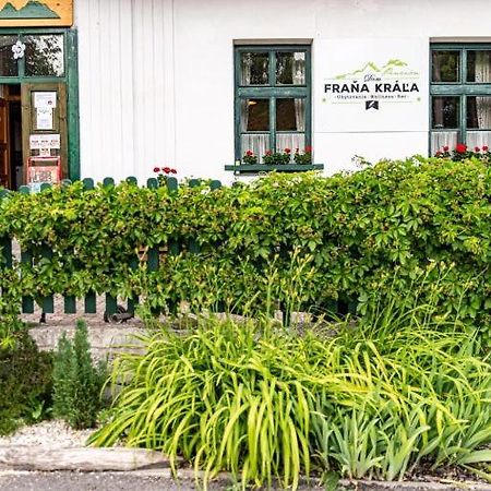 Hotel Dom Frana Krala Smrečany Exterior foto